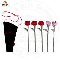 Bouquet de roses artificielles en tissu Zaves 40 cm Rouge et rose Fait à la main Cadeau éternel pour la Saint-Valentin pour petite amie