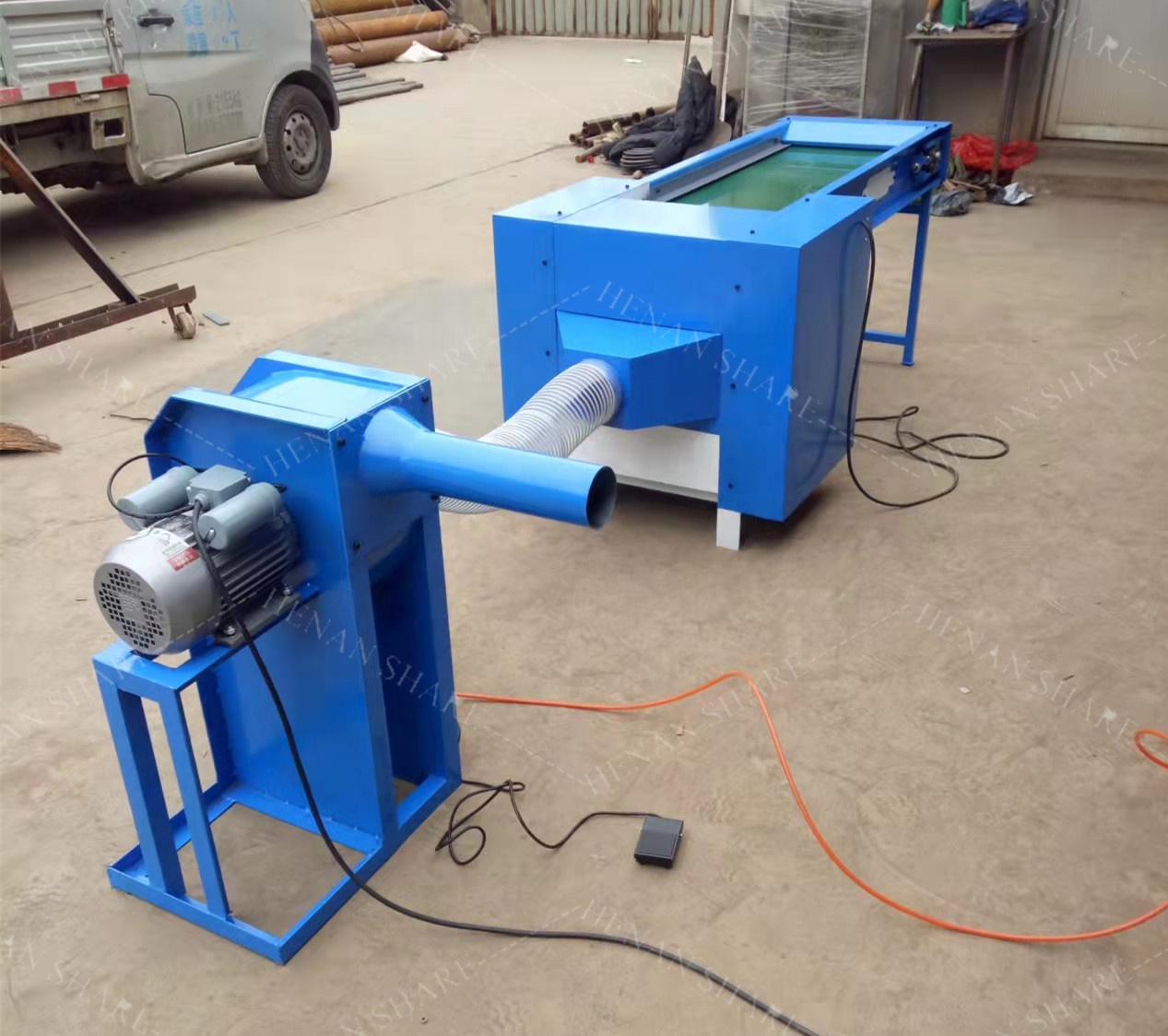 pillow machine for fiber