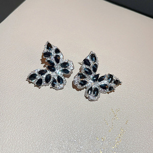 Orecchini a farfalla da donna, eleganti e chic, con design a goccia, gioielli alla moda, regalo per tutti i giorni - Product Image 6