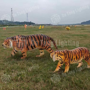 Extérieur LED Tigre Statue Résine Animal Lampe pour Jardin Paysage Noël Festival Vacances Décor IP65 Étanche - Product Image 5