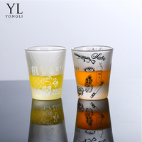 Verre à liqueur rond gravé gravé de 1.75 onces personnalisable personnalisé avec texte ou message personnalisé pour la fête de mariage