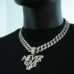 Strass Hip Hop non rinunciare mai collana pendente e catena cubana 15MM ghiacciata - Product Image 1