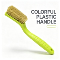 Brosse de nettoyage pour escalade personnalisée pour commande en gros, avec poils de 17 mm/14 mm et extrémités courbées