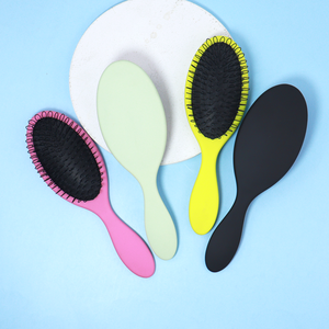 2024 nuevo <span class=keywords><strong>cepillo</strong></span> de pelo desenredante con ventilación en seco y húmedo <span class=keywords><strong>Anti</strong></span> nudo masaje del cuero cabelludo cojín de aire peine dientes en forma de U <span class=keywords><strong>cepillo</strong></span> de extensión de cabello - Product Image 3