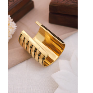 กำไลข้อมือทองชุบดีไซน์เก๋สำหรับผู้หญิง ปรับขนาดได้ สวมใส่ได้ในงานปาร์ตี้ - Product Image 4