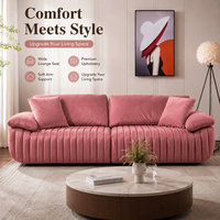 Canapé capitonné en velours rose avec coussins moelleux et design à profil bas pour salon, hôtel, appartement, chambre à coucher