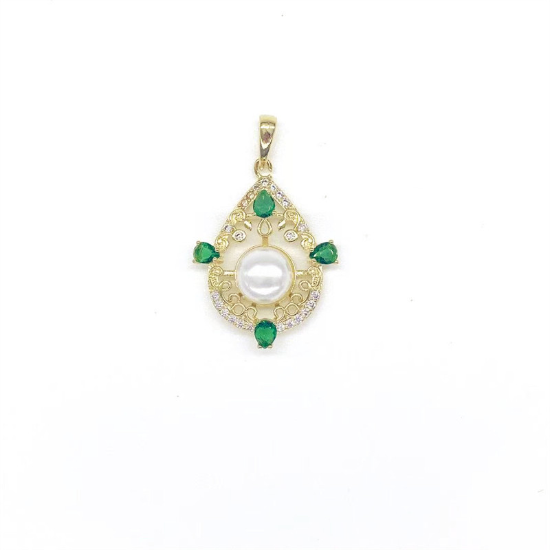 Pendentif 12