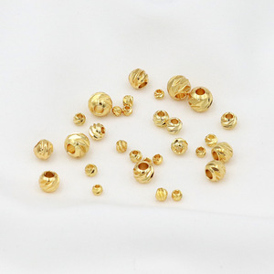 Cuentas espaciadoras de cobre chapadas en oro de 18 quilates con corte diagonal para la fabricación de pulseras, tamaño pequeño, patrón redondo de sarga. - Product Image 3