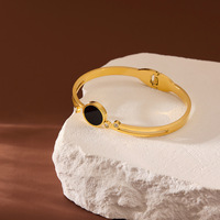 Brazalete de oro geométrico, pulsera versátil en temperamento, brazaletes de acero inoxidable para mujer, joyería de moda, pulseras, brazaletes
