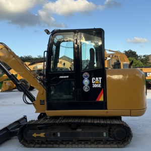 รถขุด CAT 306E รุ่นปี 2021 น้ำหนักใช้งาน 6 ตัน ความจุบุ้งกี๋ 0.22 ลูกบาศก์เมตร กำลัง 41.5 กิโลวัตต์ - Product Image 1