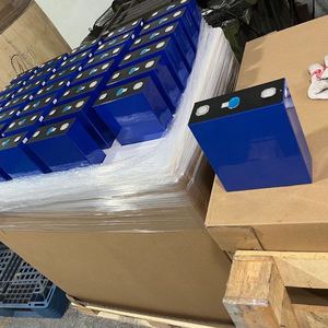 Thâm Quyến baisiyu công nghệ <span class=keywords><strong>co.</strong></span>, LTD Prismatic LiFePO4 pin di động 3.2V 280ah pin năng lượng mặt trời 12V 200AH 300ah - Product Image 6