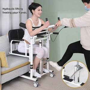 <span class=keywords><strong>Personne</strong></span> <span class=keywords><strong>âgée</strong></span> paralysée utilisant un fauteuil roulant portable multifonctionnel à tige hydraulique pour le transfert aux toilettes - Product Image 2