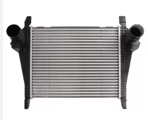 Refroidisseur intermédiaire en aluminium pour camion de haute qualité et à bas prix pour IVECO EURO CARGO OEM 504028468 - Product Image 1