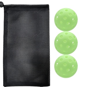 Échantillon gratuit de balle de pickleball lumineuse verte à 40 trous - Product Image 6