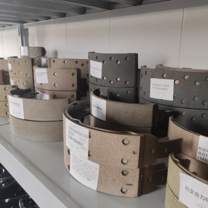 ผ้าเบรกสำหรับรถยก TCM รุ่น P3.8-HCHLTCM4.5T-63D 45R/TCM4.5T ขนาด 63 มม. แบบเหล็ก สำหรับเพลาหลัง ขายส่ง - Product Image 3