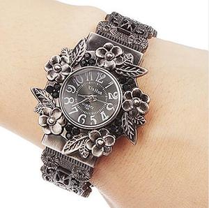 Nuevo Reloj de Pulsera de Plata Tibetana con Cristales para Mujer, Diseño de Moda, Promocional - Product Image 5