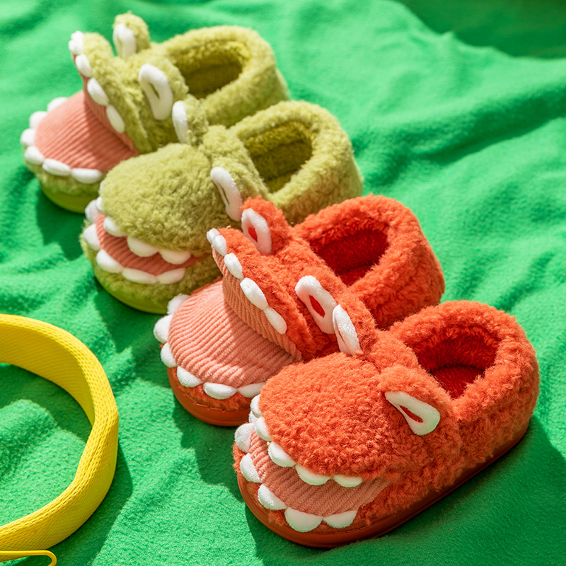 2021 factory can be customized cheap and high quality cartoon cute dinosaur cotton warm children's slippers cotton shoes