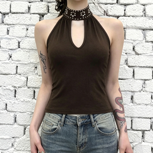 เสื้อกล้ามถักสไตล์วินเทจ Y2K ระบายอากาศได้ดี เป็นมิตรกับสิ่งแวดล้อม แต่งกระดุมและคริสตัล คอวี แขนกุด เซ็กซี่ โชว์หลังเว้า ทรงเข้ารูป เหมาะสำหรับใส่ไปเที่ยวกลางคืน - Product Image 3