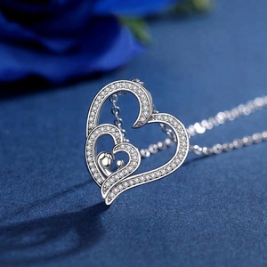 Al por mayor nuevo doble corazones Zirconia plata encanto colgante collar de amor eterno para la madre - Product Image 4