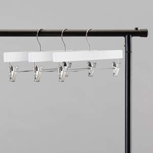 Grosir gantungan celana kayu klip logam dapat diatur celana multifungsi gantungan untuk lemari pakaian permukaan halus desain elegan - Product Image 5