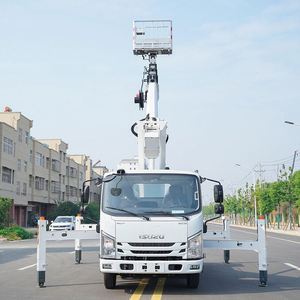 Camion élévateur télescopique à 4 sections de 24 m sur châssis Isuzu avec stabilisateurs hydrauliques pour l'entretien des jardins - Product Image 4