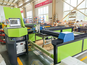 Goedkope Fiber Lasersnijmachine Voor Aluminium Plaat Staal Gesneden Gereedschap 14 Inch Monitor Bm110 Veichi Apex Geen Slakken Schoon Geen Helling - Product Image 3