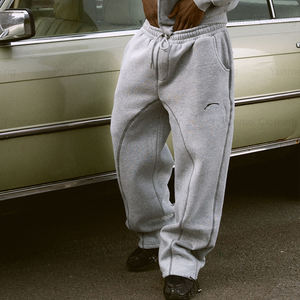 Conjunto Deportivo Personalizado de Fabricante, Sudadera con Cremallera y Pantalones de Chándal 100% Algodón, Unisex, de Alta Calidad, Estilo Holgado - Product Image 4