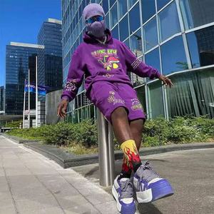 Conjunto Deportivo de Dos Piezas para Hombre, Estilo Urbano, Transpirable, Estampado, de Invierno, con Sudadera con Capucha y Pantalones Cortos de Forro Polar - Product Image 2