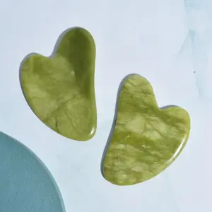 Alat pijat hadiah wanita 100% rol batu giok alami hijau rol batu kulit wajah Tiongkok