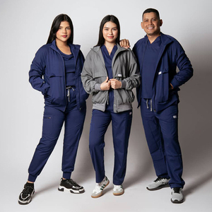 Uniformes Quirúrgicos Personalizados Unisex para Hombre y Mujer, Uniformes Médicos Elásticos y Suaves, Conjuntos 3 en 1: Camiseta Superior, Pantalones <span class=keywords><strong>Jogger</strong></span> con Chaqueta Abrigada - Product Image 1