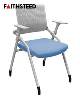 Chaise d'école en plastique pour étudiants avec base trépied et tablette d'écriture pour université - Vente en gros