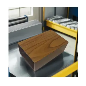 6000 Serie Holz-Design Aluminium Extrusionspulver beschichtet T5 Härte Hersteller geliefertes Holz-Finichrohrprofil