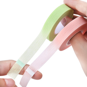 Vente directe : Ruban adhésif facile <span class=keywords><strong>à</strong></span> déchirer pour extensions de cils, idéal pour la pose de faux cils et la création de lignes de délimitation - Product Image 5