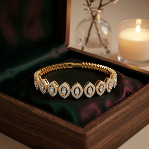 Bracelet tennis en argent 925 avec moissanite en grappe Marquise, ton jaune, bijoux fins classiques, accessoire de luxe et de caractère - Product Image 1