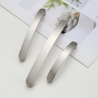 Poignées de meubles modernes en alliage d'aluminium pour armoire de chambre à coucher, cuisine, commode, tiroir, garde-robe, durables