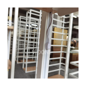 Vente en gros de meubles modernes fantaisie en verre trempé blanc E1 MDF de taille personnalisée meubles de décoration de magasin vitrines de vente au détail de haute qualité - Product Image 6