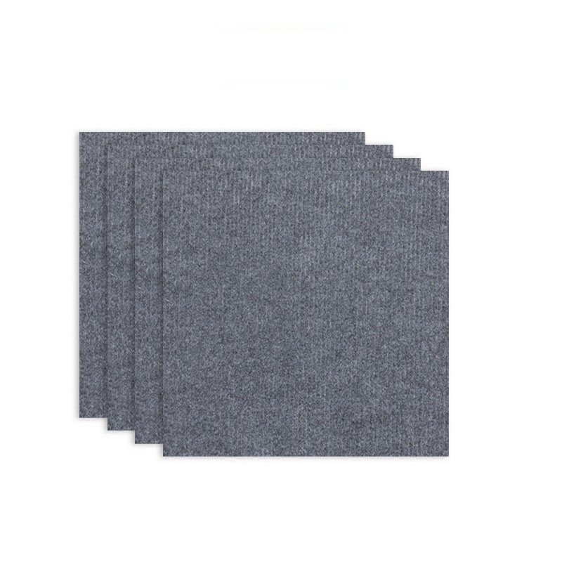 Gris foncé
