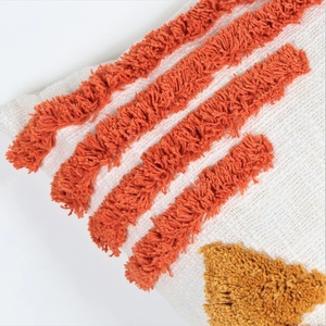 ปลอกหมอนปักลายโบโฮสีงาช้างและสีส้ม งานปักมือ สำหรับตกแต่งบ้าน - Product Image 2