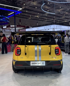 <span class=keywords><strong>2025</strong></span> GAC Aion UT SUV 400km tinh khiết điện mô hình nhỏ gọn với 5 chỗ ngồi bên tay phải không tốn kém năng lượng mới xe - Product Image 2