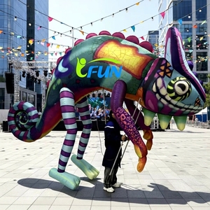 Marioneta inflable profesional de lagarto portátil con 3 varillas de operación, mascota publicitaria gigante de camaleón móvil para desfiles. - Product Image 1