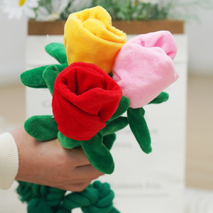Cuerda para masticar para perros con forma de pétalo de rosa, juguete de peluche de algodón para la dentición, suministros interactivos para mascotas para jugar en interiores - Product Image 3