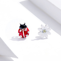 Diskon Besar Anting-Anting Kancing Indah Kepik Merah Bunga Aster Bunga Aster Perak Murni 925 UNTUK WANITA Perhiasan Fashion SCE917