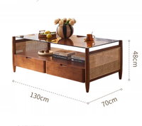 Mesa de Centro de Madera Maciza con Diseño de Mimbre Tejido y Múltiples Cajones de Almacenamiento
