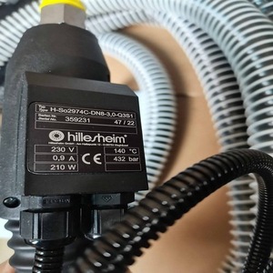 ท่อทำความร้อน Hillesheim รุ่น H-S62974C-DN8-3.0-Q3S1 230V 210W พร้อมตัวควบคุมสำหรับใช้งานในอุตสาหกรรม - Product Image 1