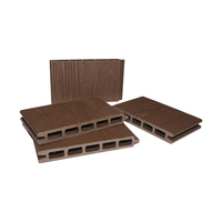 Kit de clôture extérieure en WPC noir co-extrudé avec poteaux en aluminium