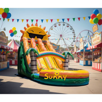 Toboggan aquatique gonflable double piste en PVC, thème Soleil Jaune Commercial, avec piscine et château gonflable pour fêtes en extérieur