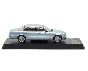 1:64 Racing aleación modelo colección regalo - Product Image 1
