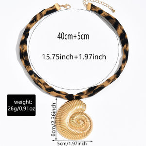 Nuova Collana alla Moda con Ciondolo a Forma di Cuore e Fiore con Stampa Leopardata per Donne, Placcata in Oro, Gioielli in Lega - Product Image 6