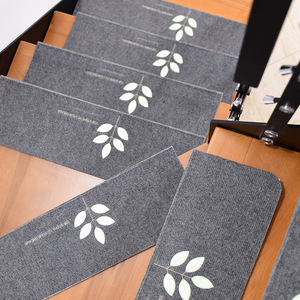 Tapis d'<span class=keywords><strong>escalier</strong></span> antidérapants auto-adhésifs lumineux <span class=keywords><strong>en</strong></span> polyester rayé, fabriqués à la machine, protections pour marches d'<span class=keywords><strong>escalier</strong></span> - Product Image 2