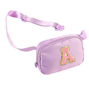 Nueva Riñonera con Diseño <span class=keywords><strong>de</strong></span> Letras, Hecha <span class=keywords><strong>de</strong></span> Tela Compuesta, Es una <span class=keywords><strong>Bolsa</strong></span> Cruzada Moderna y Versátil que se Puede Llevar - Product Image 1